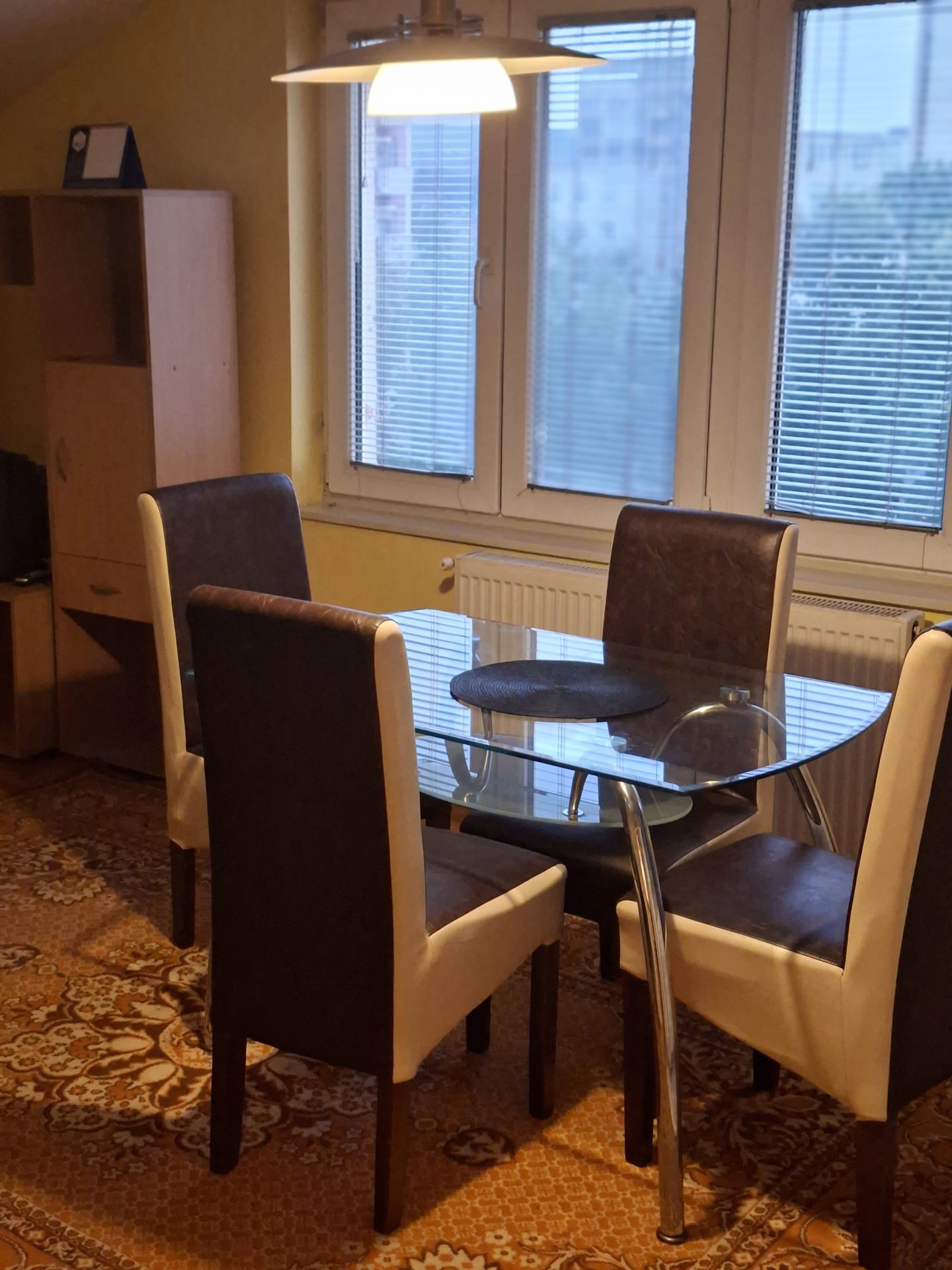 IZDAVANJE STANA 42 m² – CENTAR KRAGUJEVCA, IZA OPŠTINE