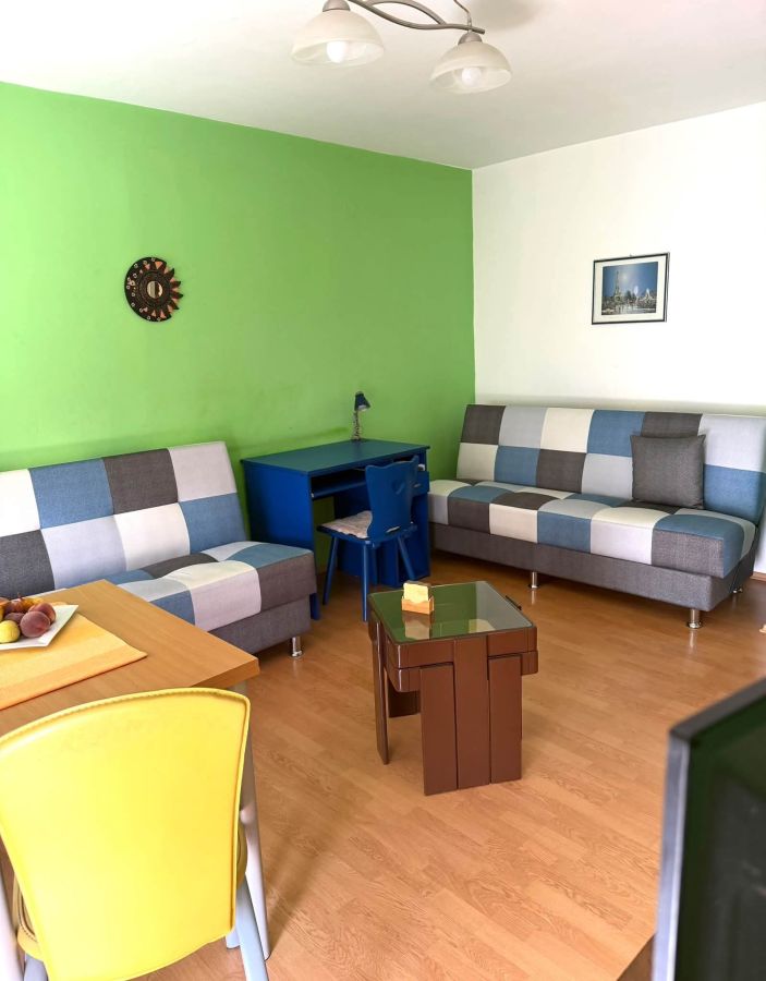IZDAJE SE STAN 33 m² – ISPOD BOLNICE, KRAGUJEVAC