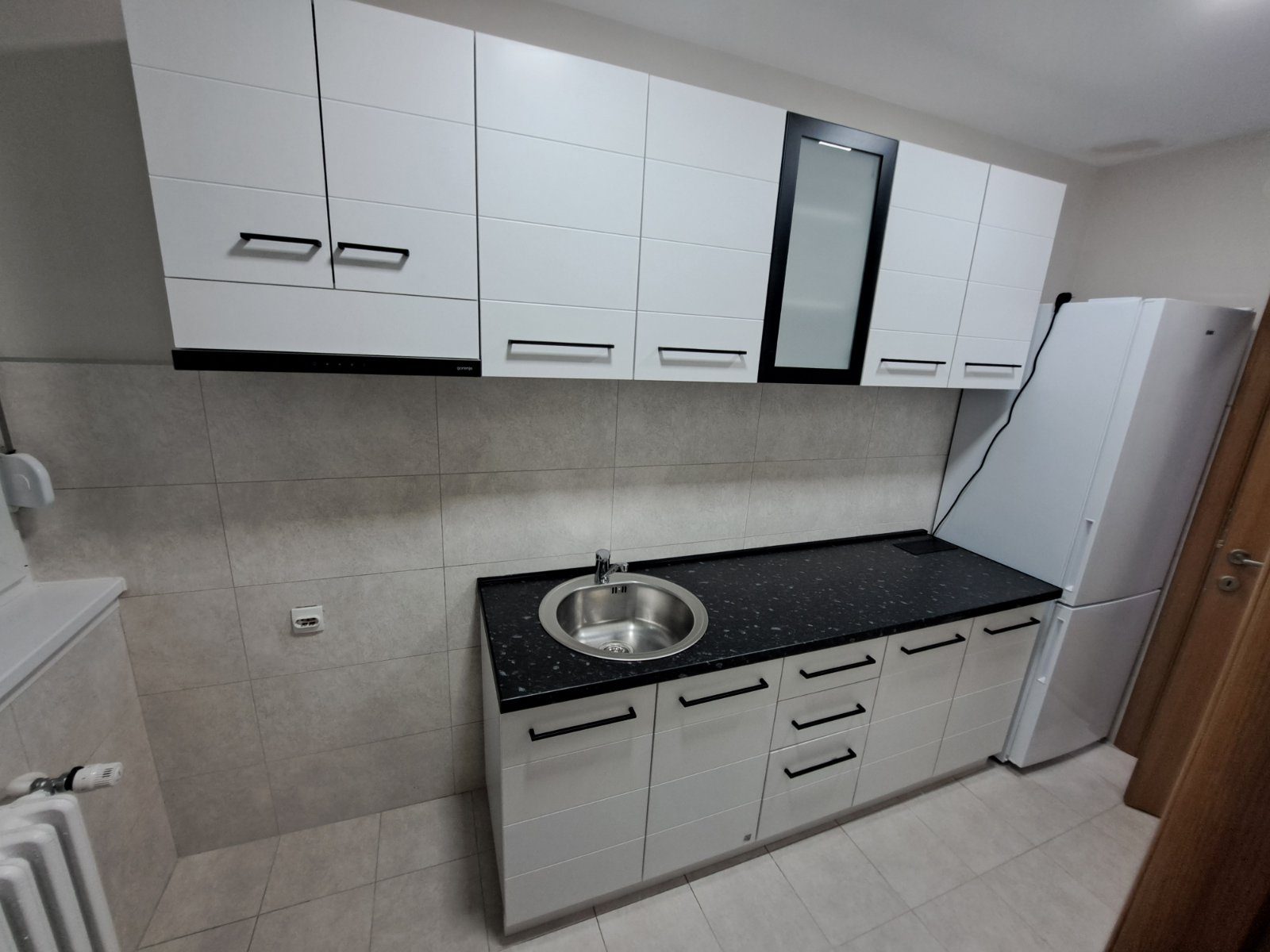 IZDAVANJE POLUNAMEŠTENOG STANA – 49 m² – KOD OŠ „21. OKTOBAR“